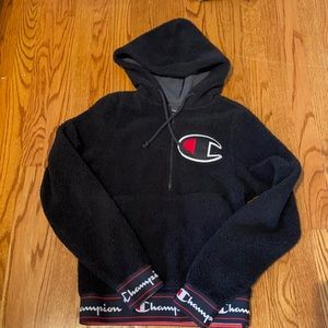 Adorable Champion Hoodie! Perfect for winter